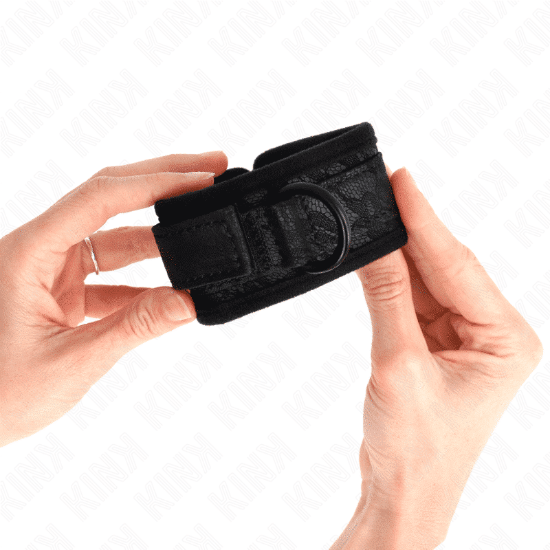 Kink - Punhos Cobertos De Renda Escura Neoprene Ajustável Preto 20-29 Cm X 5 Cm - Image 3