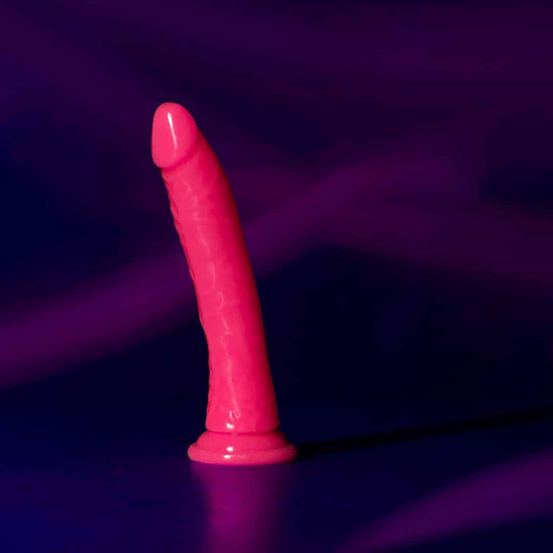 Dildo Slim Realistic Glow In The Dark 8'' / 20 Cm Rosa Realrock - Image 6