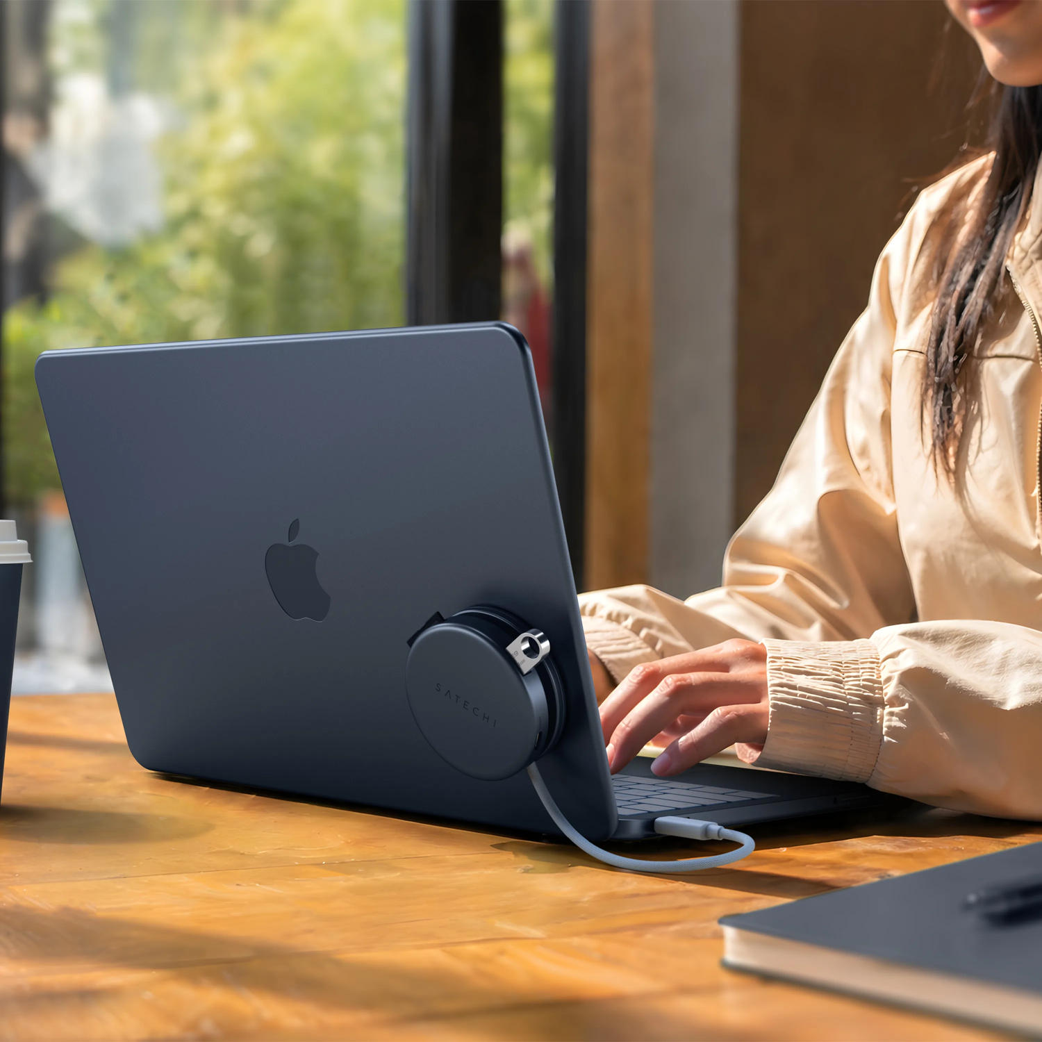 SATECHI – Onthego 5In1 Multiport Adapter (Indigo) - Image 9