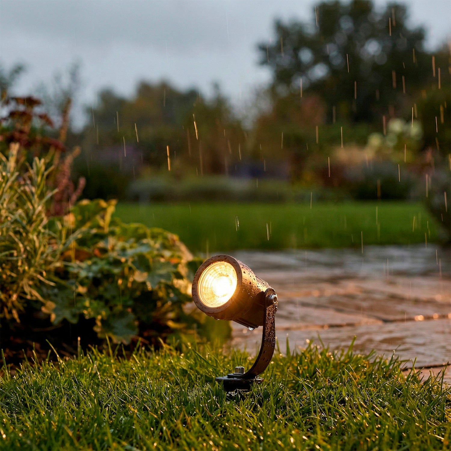 Foco LED com espeto de jardim 5 W 60º IP65 3000 K acabamento preto - Image 6